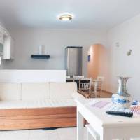Deluxe Two-Bedroom Apartment