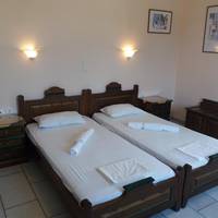Studio (2 Adults)
