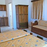 Studio (3 Adults)