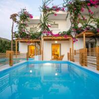 Suite with Private Pool