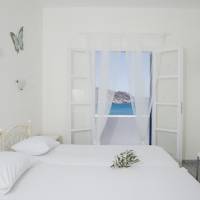 Double or Twin Room with Sea View