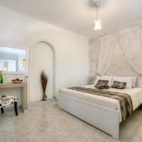 Luxury Suite with Bath- Sea View