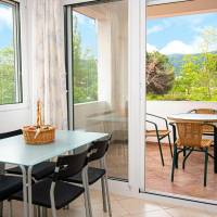One-Bedroom Apartment (4 Adults)