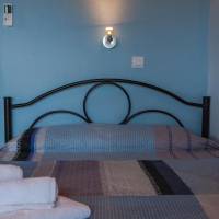  Family Studio (2 Adults + 2 Children)