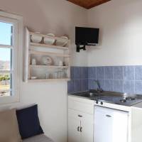 Studio (3 Adults)