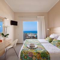 Double or Twin Room with Sea View