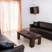 One-Bedroom Apartment (2 Adults + 1 Child)