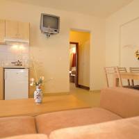 Apartment (2-4 Adults)