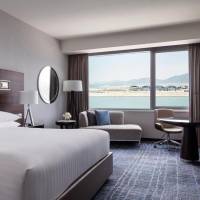1 King Bed, Sea View, Room