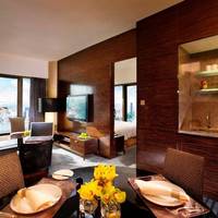 Room #4935926