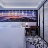 Room #5502838