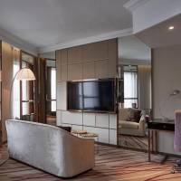 Executive Queen or Twin Suite with Course View and Free Wi-Fi 