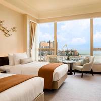 Deluxe Seaview Twin Room