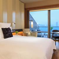 Patio Harbour View Room with Balcony
