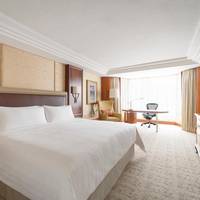 Horizon Club Deluxe King Room with Horizon Club Benefits