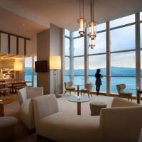 Club Twin Room with Harbour View