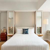 Club Queen Room with Mountain View
