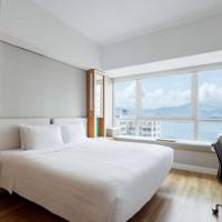Deluxe Queen Room with Harbour View