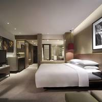 Grand Deluxe King Room