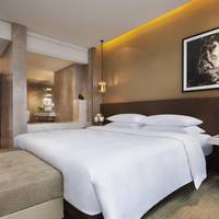Grand King Suite