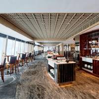 Club Deluxe Room with King Bed and Club Lounge Access