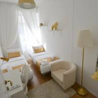 Economy Twin Room with Balcony and Shared Bathroom