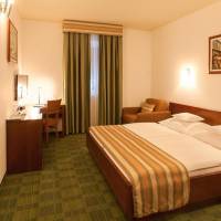 Comfort King Room