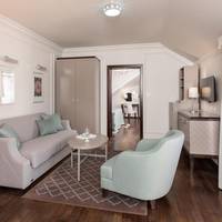 Luxury Suite with Balcony