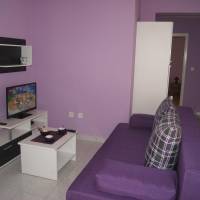 One-Bedroom Apartment (5 Adults)