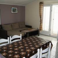 Two-Bedroom Apartment (5-6 Adults)