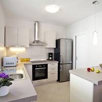 Comfort Two-Bedroom Apartment with Terrace
