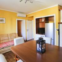 One-Bedroom Apartment with Balcony