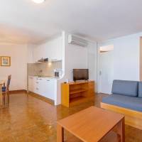 One-Bedroom Apartment (4 Adults)
