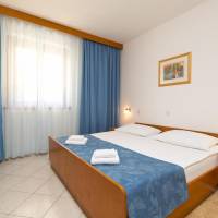 Two-Bedroom Apartment (5 Adults)