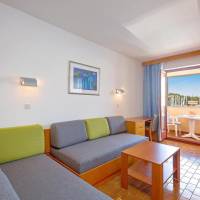 Two-Bedroom Apartment (6 Adults)