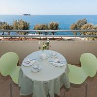 Premium One-Bedroom Apartment (3 Adults)
