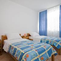 Apartment (4 Adults)