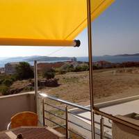 Comfort Two-Bedroom Apartment with Balcony