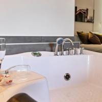 Double Room with Spa Bath