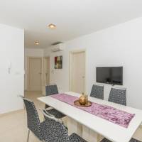 Comfort Two-Bedroom Apartment with Sea View (4-5 Adults)