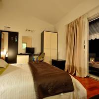 Apartment (2 Adults)