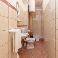 Apartment (4 Adults)