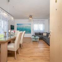 Two-Bedroom Apartment with Balcony (6 Adults)