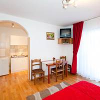 One-Bedroom Apartment with Balcony