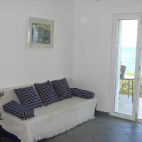 Two-Bedroom Apartment with Terrace and Sea View (4-6 Adults)