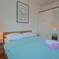 Budget Room with Communal Bathroom