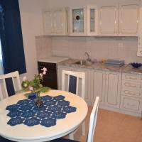 One-Bedroom Apartment (3 Adults)