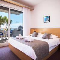 Deluxe Double Room with Balcony and Sea View