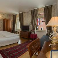 Deluxe Double Room with Old Town View
