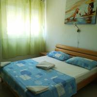 One-Bedroom Apartment with Sofa Bed